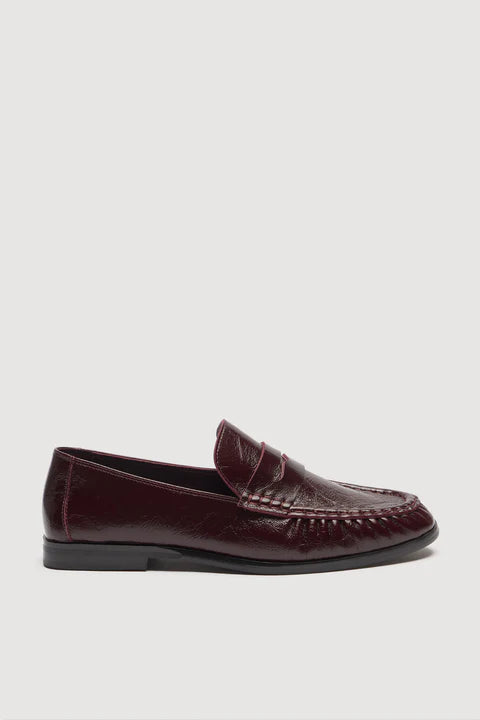 Assembly Label - Avenue Leather Loafter - Wine