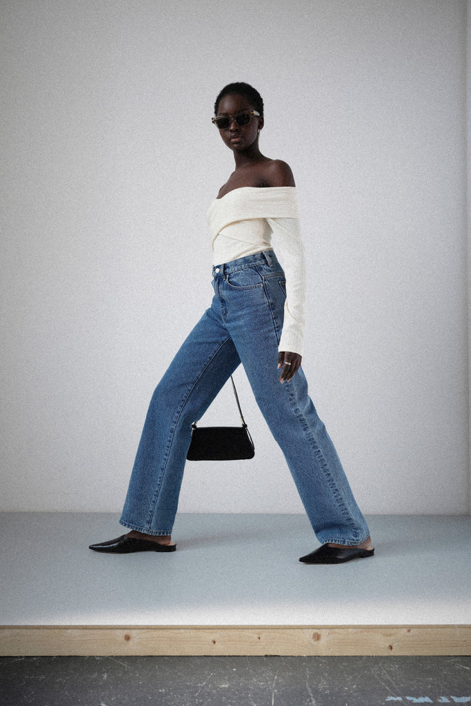 Alushta shahrida jinsiy aloqa uchun qiz toping Tzholi jinsiy aloqa