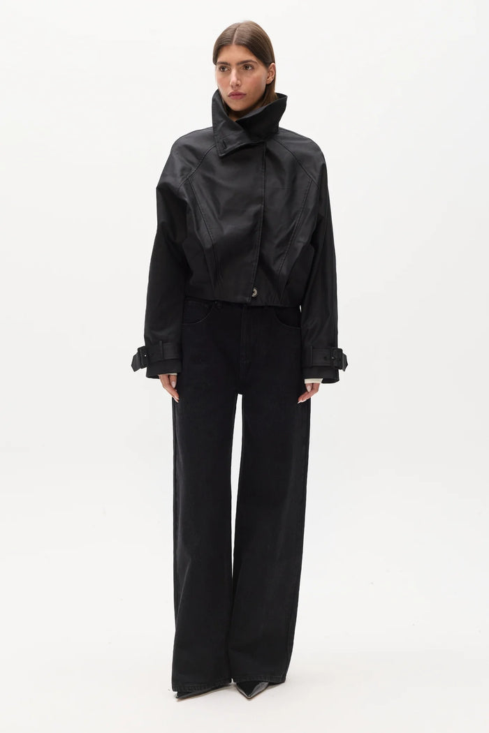 Bayse - Koa Cropped Coat - Black