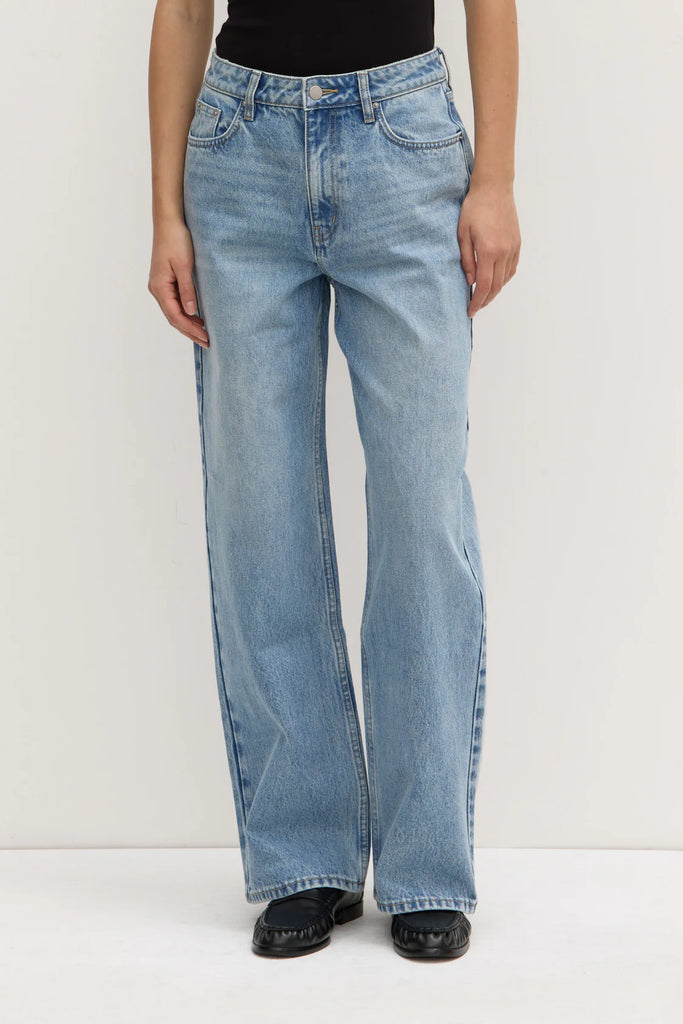 Assembly - Womens Relaxed Jean - Indigo Fade