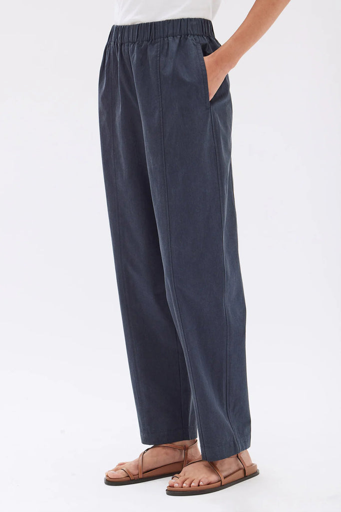 Bria Pant True Navy- Assembly Label