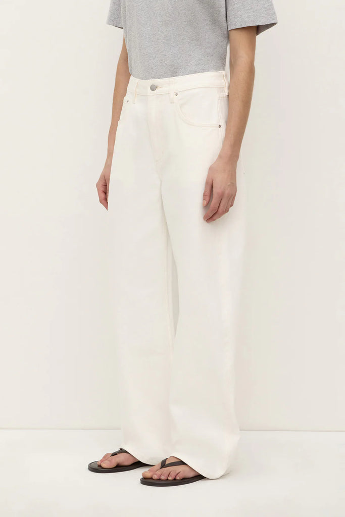 Assembly - Low Curve Mid Rise Jean - Vintage White
