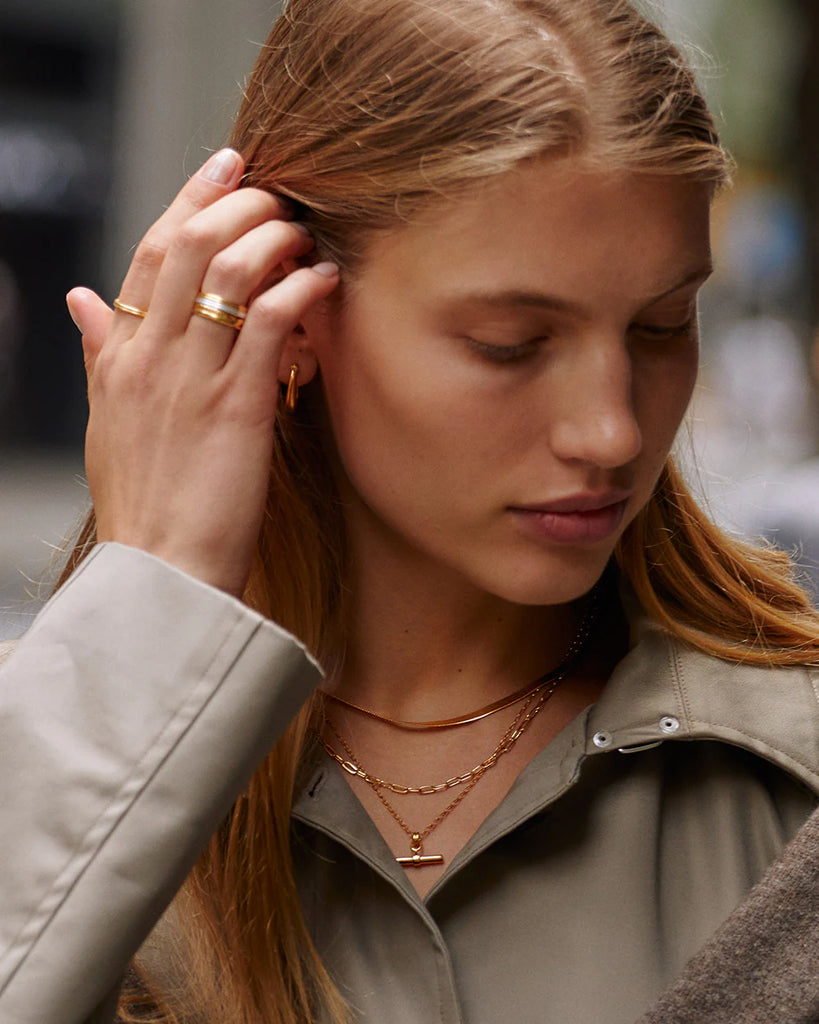 Kirstin Ash - Roam T-Bar Necklace -18k Gold Vermeil