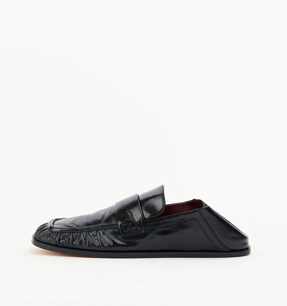 Alias Mae - Kruz - Black Oily Crinkle Leather