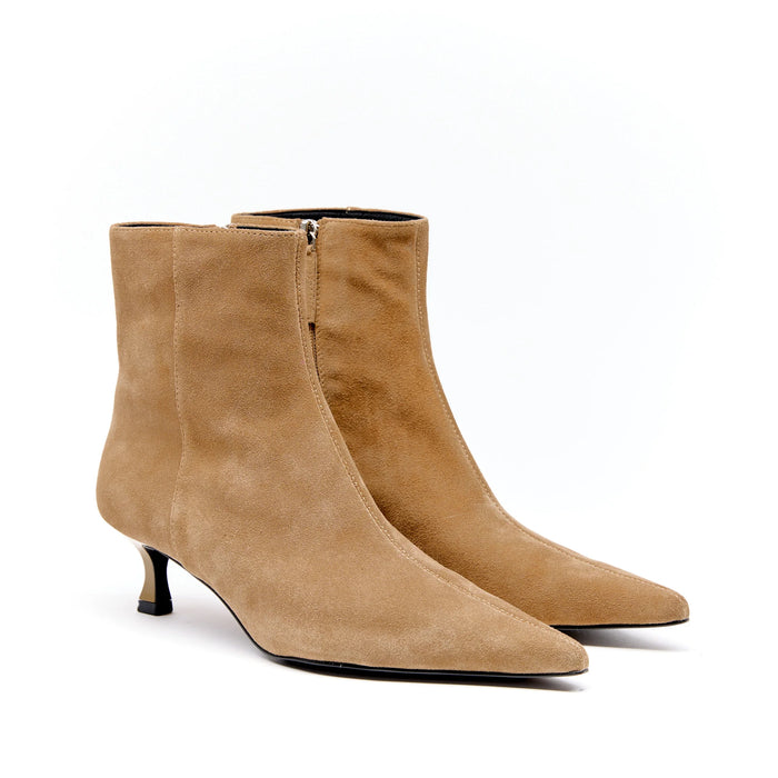 Hael & Jax - Lennox  - Fawn