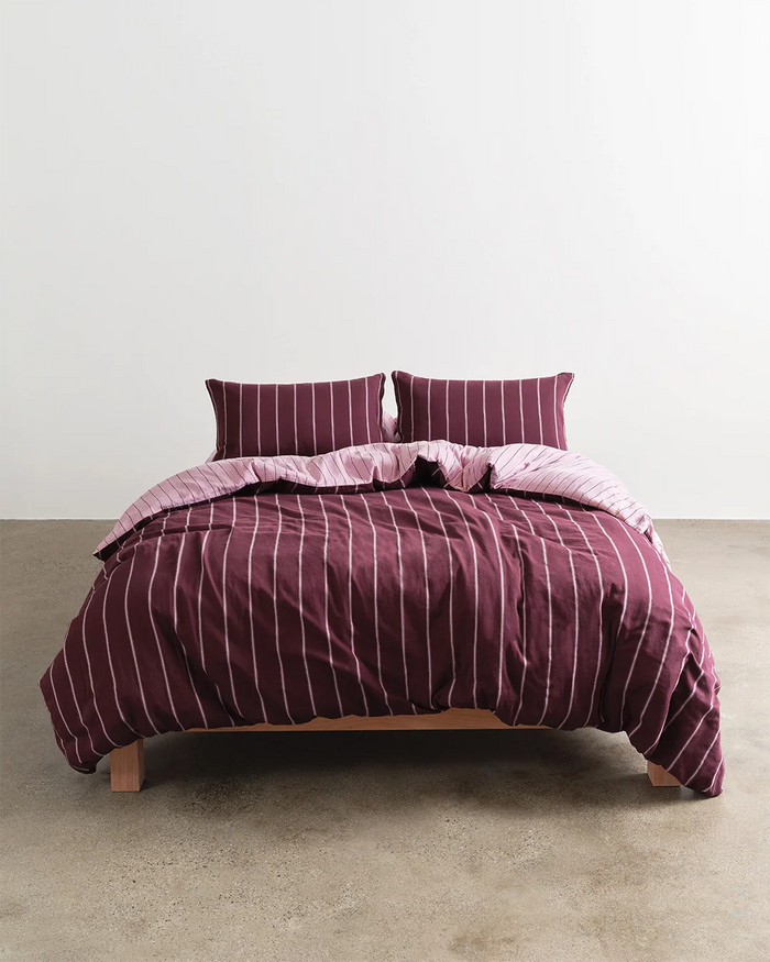 Hommey - Quilt Cover - Mulberry / Aster