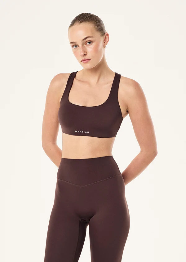 PE Nation - SIGNATURE SCOOP SPORTS BRA-DARK PLUM