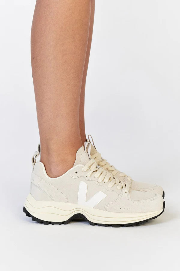 Veja - Venturi Suede - Natural/White