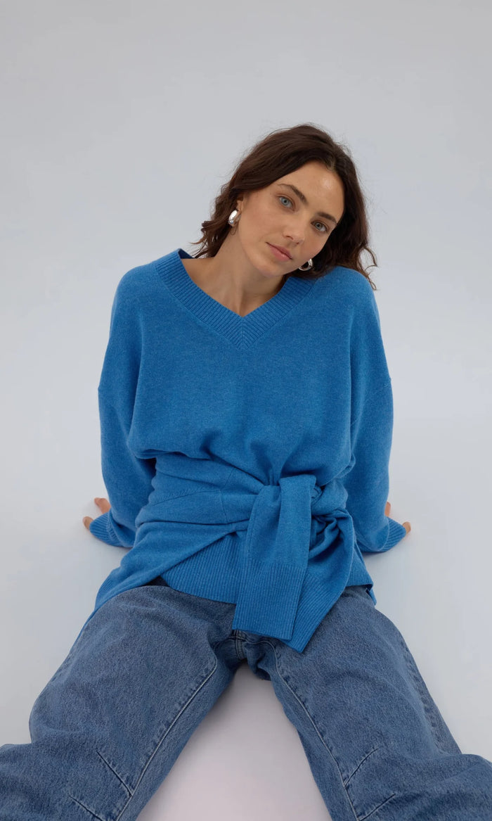 Huntly- Mabel V Neck Jumper- Capri